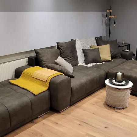 Modern Loft Near I Free Parking I Wifi *