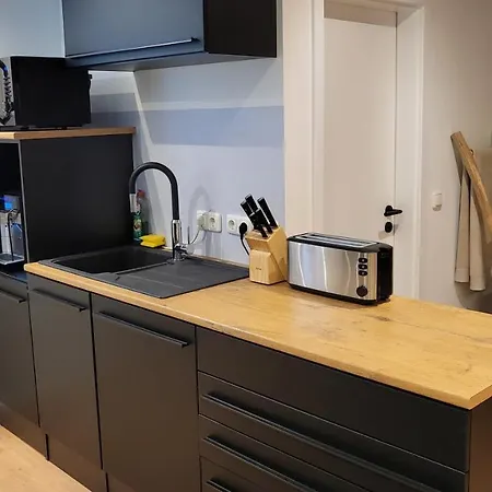 Apartment Modern Loft Near I Free Parking I Wifi