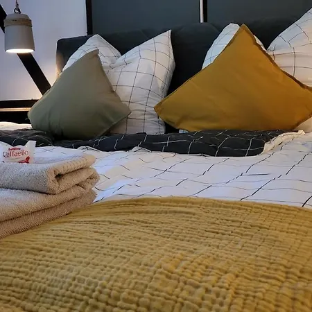 Modern Loft Near I Free Parking I Wifi Μπόχουμ