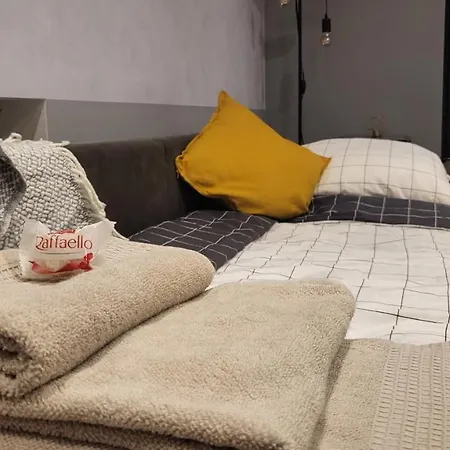 Modern Loft Near I Free Parking I Wifi