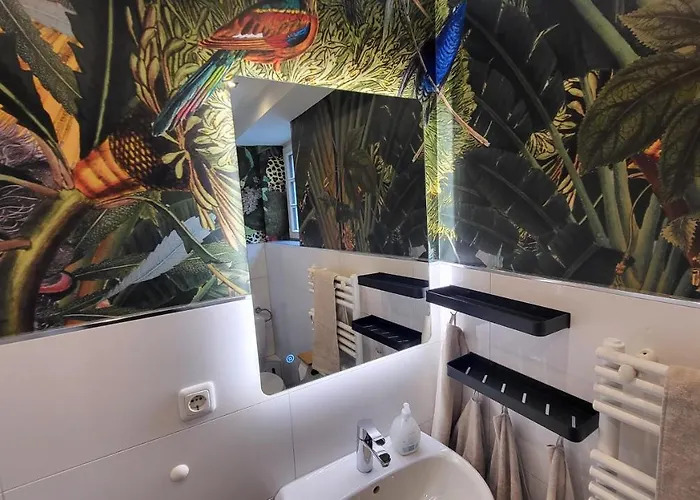 Modern Loft Near I Free Parking I Wifi *