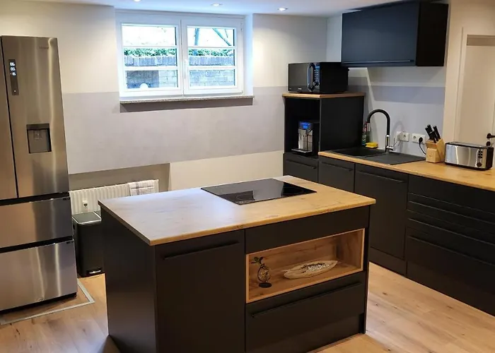 Modern Loft Near I Free Parking I Wifi 아파트 보훔