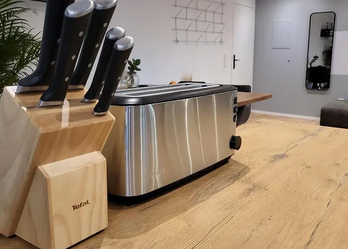 Modern Loft Near I Free Parking I Wifi