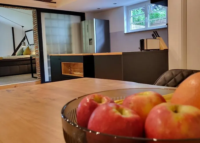 Modern Loft Near I Free Parking I Wifi Appartamento