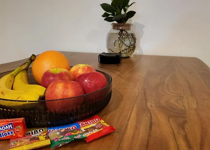 Modern Loft Near I Free Parking I Wifi 아파트