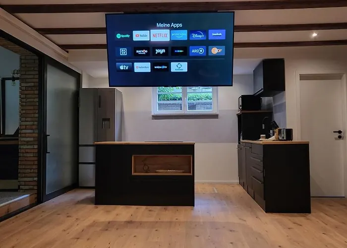 Modern Loft Near I Free Parking I Wifi 보훔