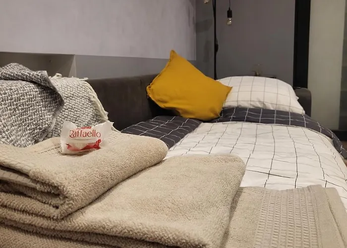 Modern Loft Near I Free Parking I Wifi